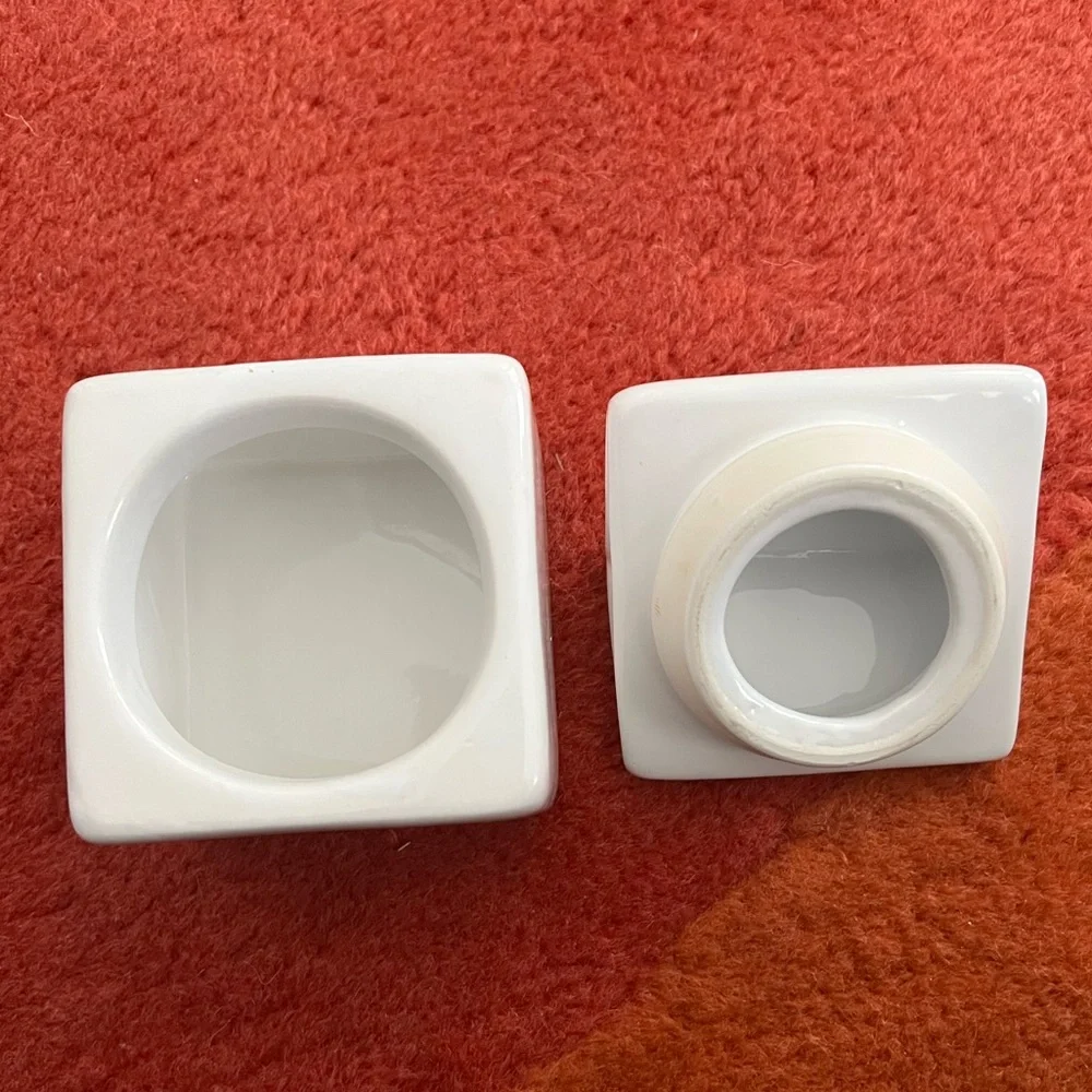 Crate&Barrel white sugar